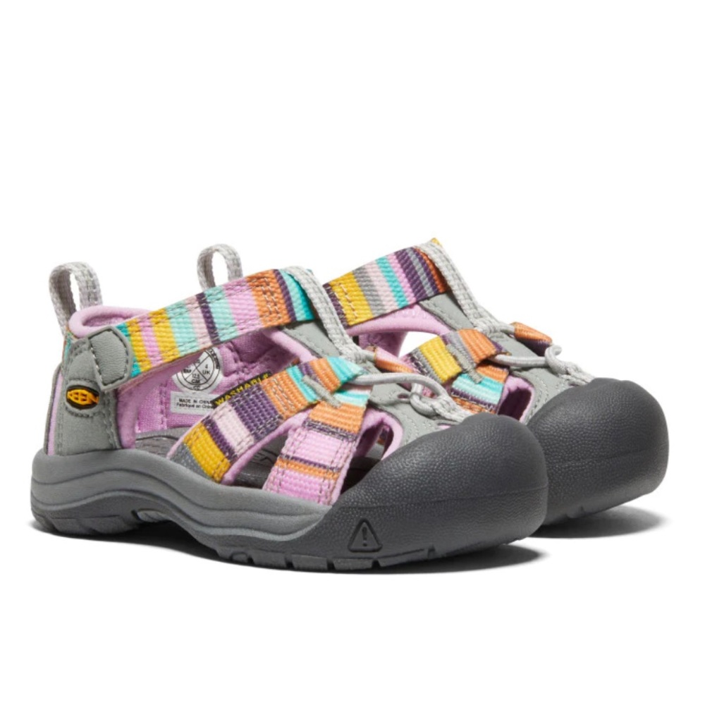 NWT Keen toddler hiking shoe